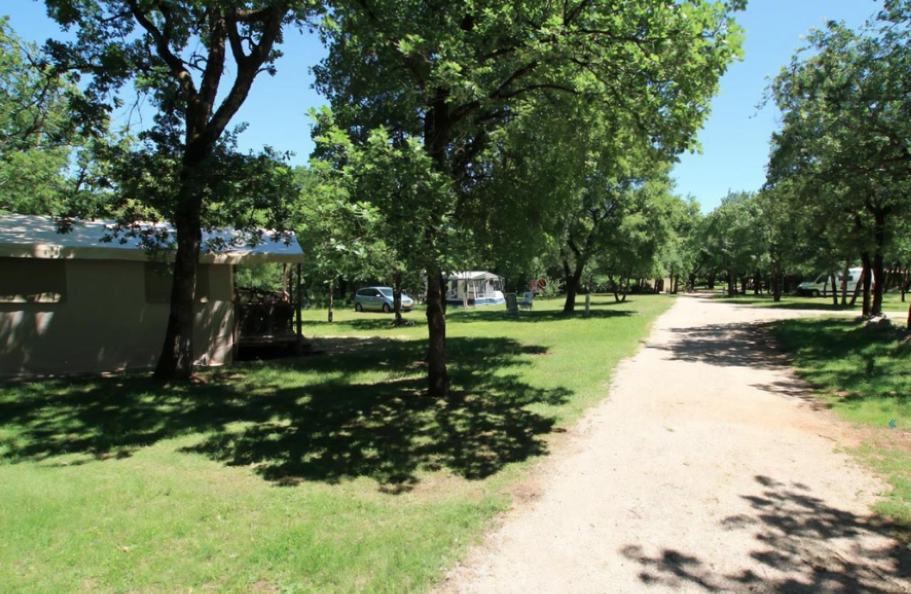 Lodges Du Bois Dodo - Ancien Camping De Bois Redon Septfonds Exteriör bild